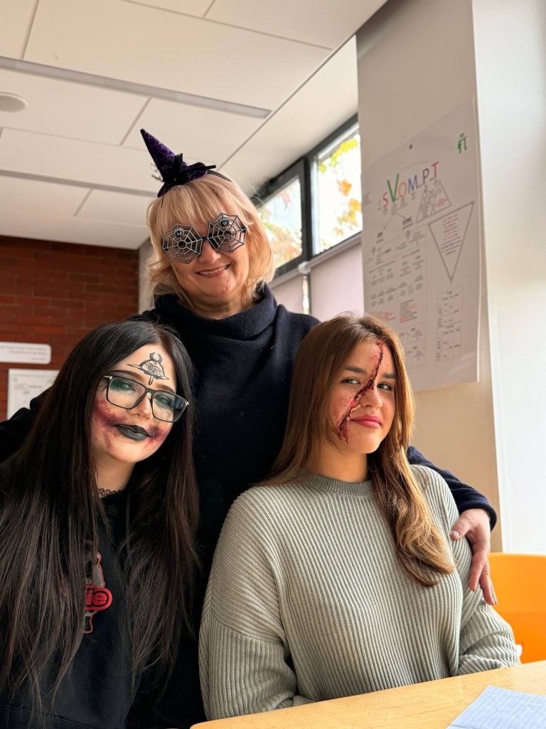 🎃 Happy Halloween, friends!